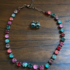 Sabika necklace and earring set